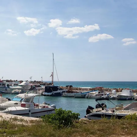Attico Fronte Mare Vicino Maldive M601